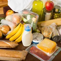 Kenali dan hindari beberapa makanan ultra olahan yang terlihat sehat, padahal bisa jadi menggagalkan diet kamu. (Foto dok: Freepik/bearfotos).