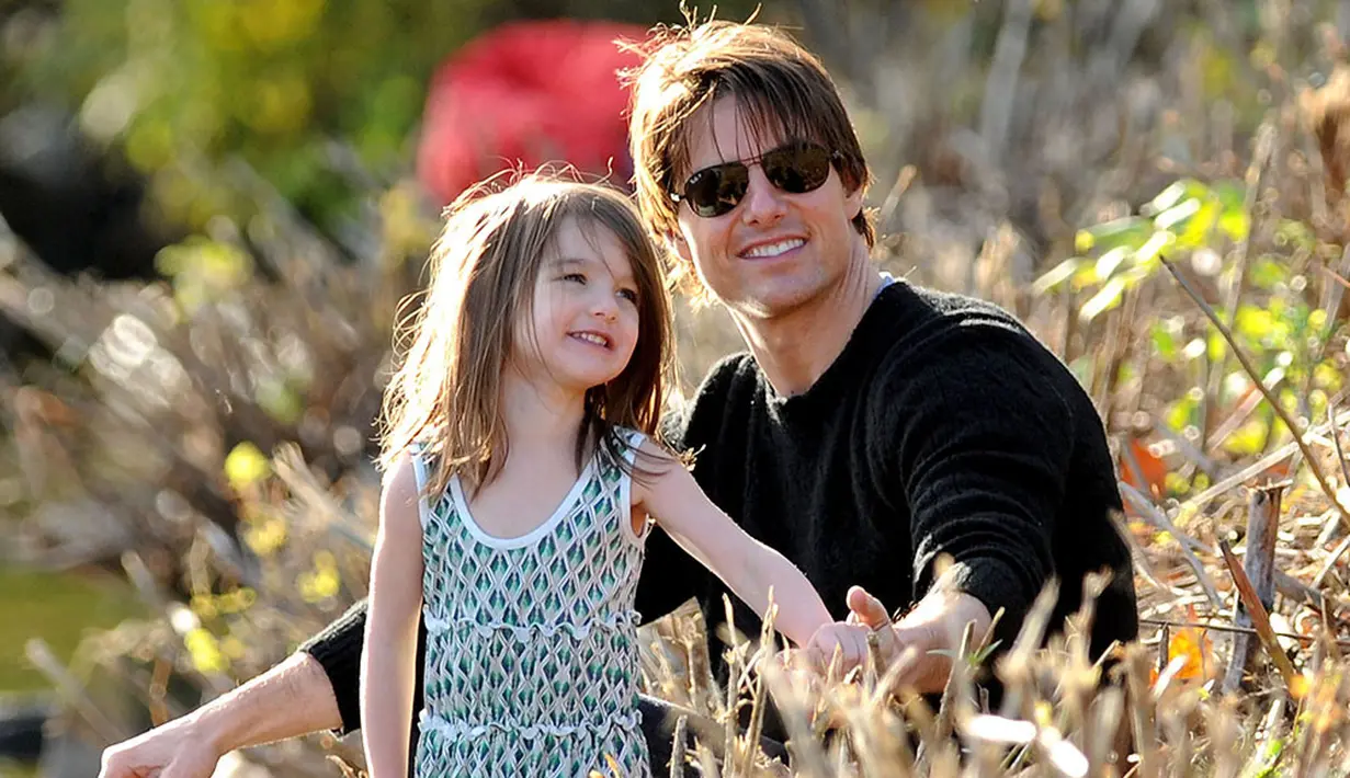 Tom Cruise sepertinya sudah merasa dirinya menghabiskan terlalu banyak waktu untuk berpisah dari anaknya, Suri. (New Idea)