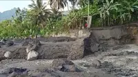 Banjir lahar dingin yang menerjang kawasan Dusun Sumberlangsep merusak jembatan yang menghubungkan atar dusun di daerah tersebut (Istimewa)