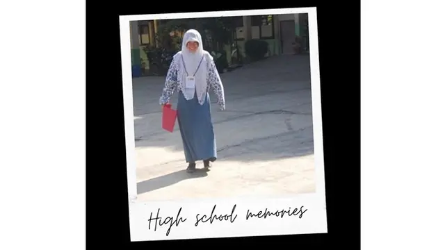 5 Potret Pemeran Ipeh Si Entong Tampil Berhijab, Bikin Pangling