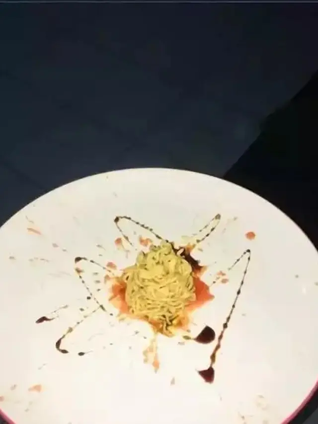 8 Cara Plating Makanan ala Netizen Ini Bikin Geleng Kepala, Kreatif Banget