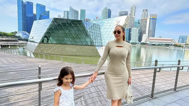 Tampilan Aura Kasih Hangout Bareng Sang Putri (Instagram/aurakasih)