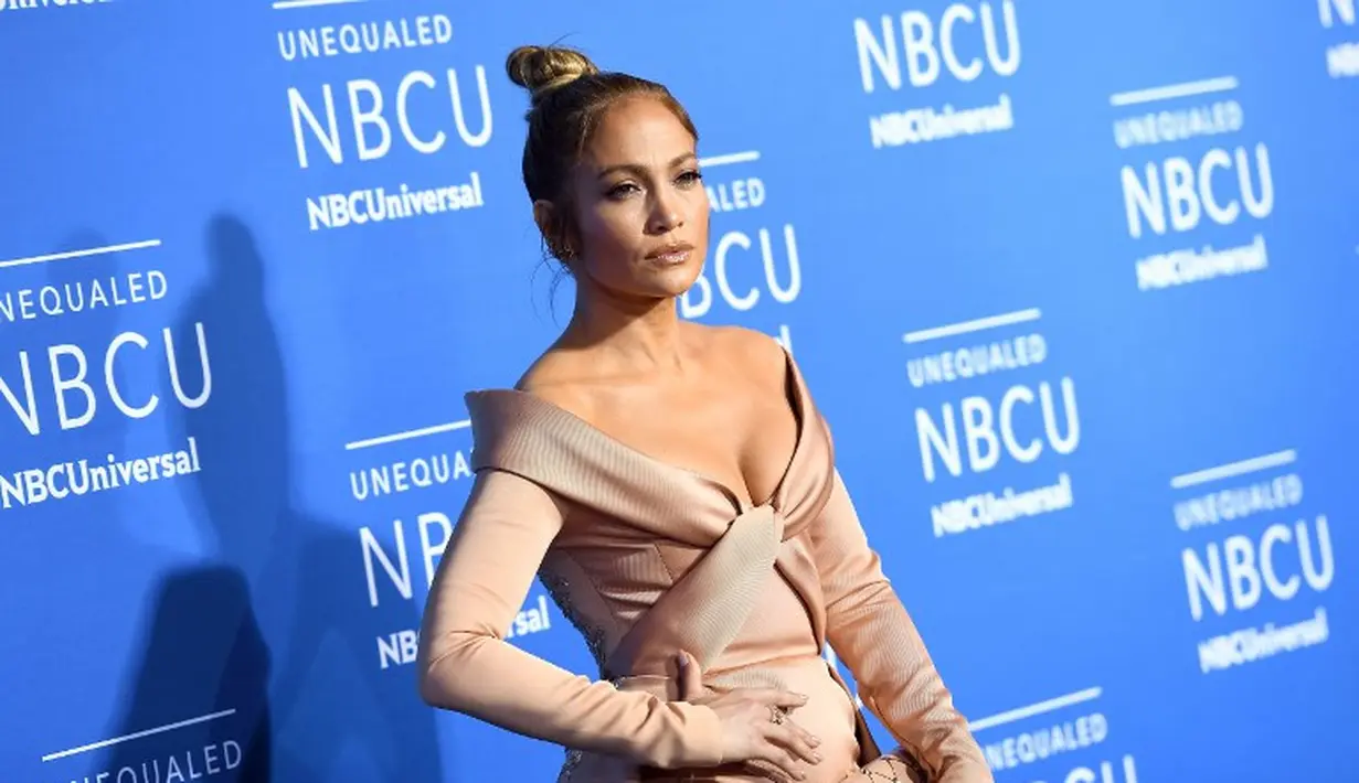 Jennifer Lopez miliki banyak permintaan saat ia diminta sebagai bintang dalam sebuah film. Dia akan melakukan apa saja untuk mendapatkan hal yang diingingkan. (ANGELA WEISS / AFP)