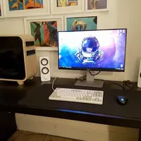 Keren! Pelajar ini bikin case untuk CPU komputer dengan tangannya sendiri tanpa pengalaman.