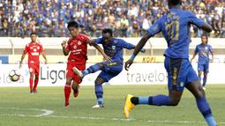 Manajemen mendatangkan Michael Essien sebagai kado istimewa ulang tahun Persib ke-84. (Bola.com/M Iqbal Ichsan)