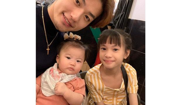 7 Potret Kebersamaan Lee Jeong Hoon dan Buah Hati yang Jarang Tersorot