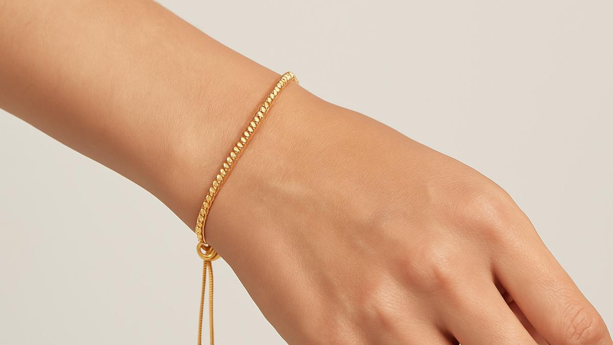 7 Model Gelang Emas Serut yang Praktis, Elegan dan Fleksibel untuk Semua Gaya