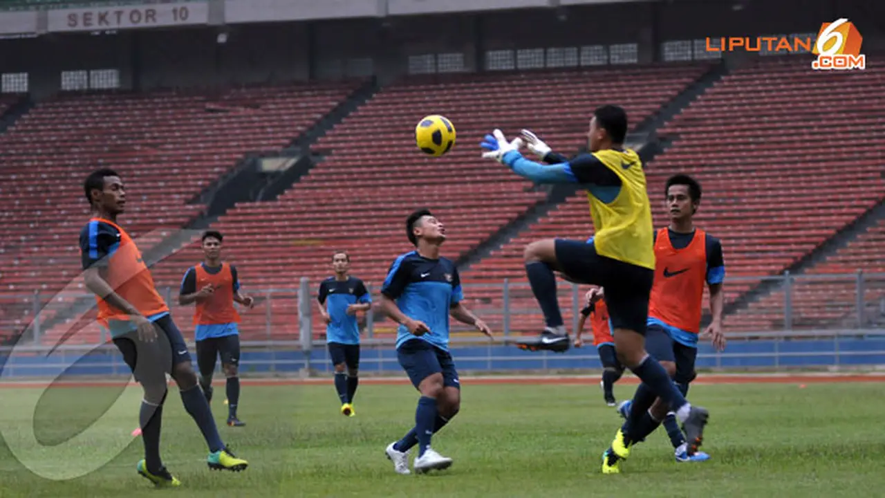 timnas-latihan-galeri-3-131107b.jpg