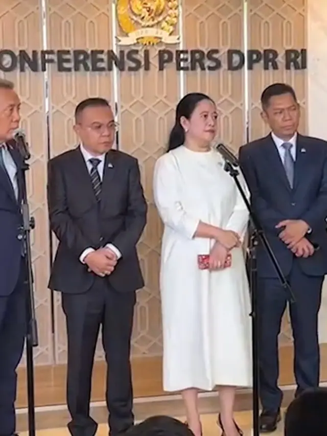 Gaya Ketua DPR Puan Maharani saat Mengesahkan RUU TNI. dok. DPR RI