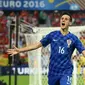 Ekspresi striker Kroasia, Nikola Kalinic, setelah mencetak gol balasan ke gawang Spanyol pada laga Grup D Piala Eropa 2016 di Stade Mahmut-Atlantique, Bordeaux, Rabu (22/6/2016) dini hari WIB. (AFP/Nicolas Tucat)