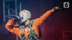 Aksi personel grup rapper asal Korea Dream Perfect Regime (DPR), Hong Da Bin atau DPR LIVE saat tampil dalam konser bertajuk The Regime World Tour Asia-Pasific di Jakarta, Selasa (6/12/2022). Dalam aksinya mereka membawa lagu  hits seperti Jasmine, Text Me. (Liputan6.com/Faizal Fanani)