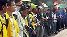 Ratusan mahasiswa dari 20 elemen mahasiswa dan sejumlah pelajar SMP, berunjuk rasa di depan Istana Negara. Massa mengecam keras tindakan tentara Israel yang dinilai semena-mena.