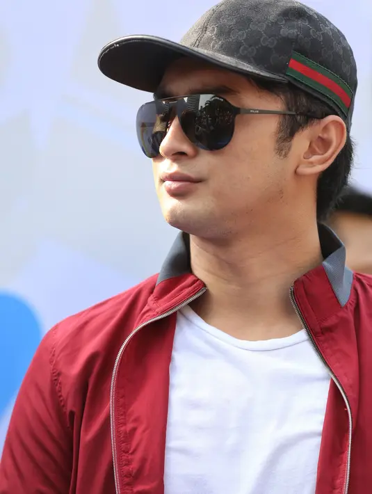 Nasya Marcella, Caesar Hito, Angga Putra, dan para pemeran lainnya turut hadir di acara meet and greet dan menyapa para pengunjung yang sedang berolahraga saat itu. Bukan hanya penggemar, namun para pemain juga turut bahagia. (Adrian Putra/Bintang.com)