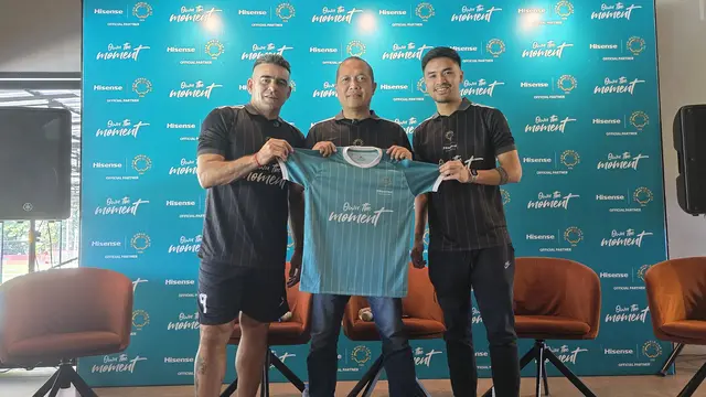 Bantu Sepak Bola Indonesia Temukan Talenta Baru, Cristian Gonzales Rajin Berbagi Ilmu