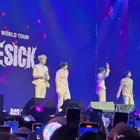 TXT (Foto: Zulfa Ayu Sundari)