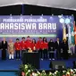 Rektor Universitas Mercu Buana (UMB) Prof. Dr. Andi Adriansyah, M.Eng. bersama jajaran dan perwakilan mahasiswa baru dalam acara Pembukaan Perkuliahan Mahasiswa Baru UMB Tahun Ajaran 2024&ndash;2025 di Kampus Meruya, Jakarta Barat, Sabtu (7/9/2024). (Ist)