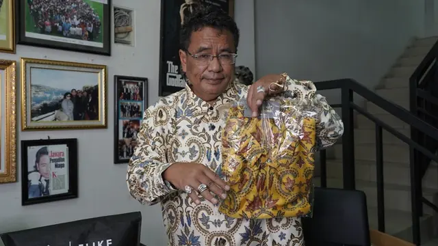 Diendorse Hotman Paris, Pengusaha Muda Ini Jadi Pelopor Batik Modern