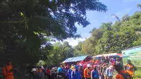 Pencarian di hari kelima hilangnya pendaki remaja asal Garut secara misterius itu, difokuskan kepada penyisiran ulang area gunung Guntur yang menjadi titik awal hilangnya korban. (Liputan6.com/Jayadi Supriadin)