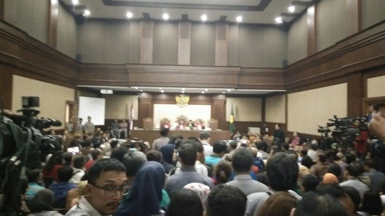 Sidang Jessica Masih Ramai Disesaki Pengunjung