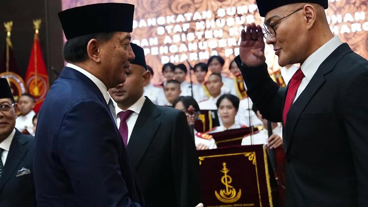 Deddy Corbuzier jadi Staf Khusus Menhan, Intip Gajinya