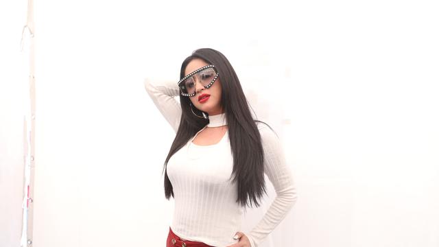 [Bintang] Dewi Perssik