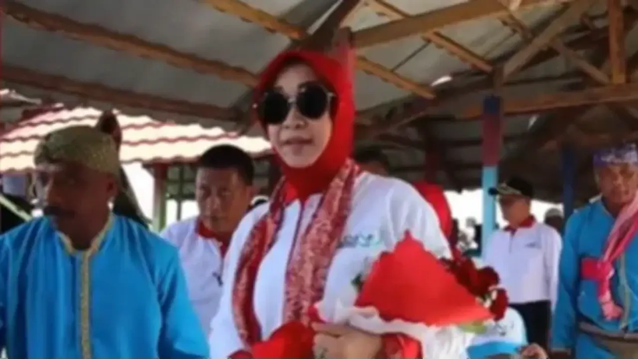 Istri Wiranto, Hj. Rugaiya Usman meninggal dunia di Bandung pada Minggu (16/11/2025) sekira pukul 15.55 WIB.