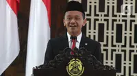 Menteri Energi dan Sumber Daya Mineral (ESDM) yang baru Bahlil Lahadalia saat acara serah terima jabatan Menteri ESDM di Kantor Kementerian ESDM, Jakarta, Senin (19/8/2024). (merdeka.com/Arie Basuki)