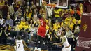 Pemain Raptors guard DeMar DeRozan melakukan dunks saat melawan Cleveland Cavaliers pada game kedua Final wilayah Timur NBA Playoffs di  Quicken Loans Arena. Jumat (20/5/2016). Cavs menang 108-89. (EPA/David Maxwel Corbis out)