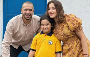 Potret Tasya Farasya dan Ahmad Assegaf hadiri acara sekolah anak usai ambil rapor. [Foto: IG/@tasyafarasya]