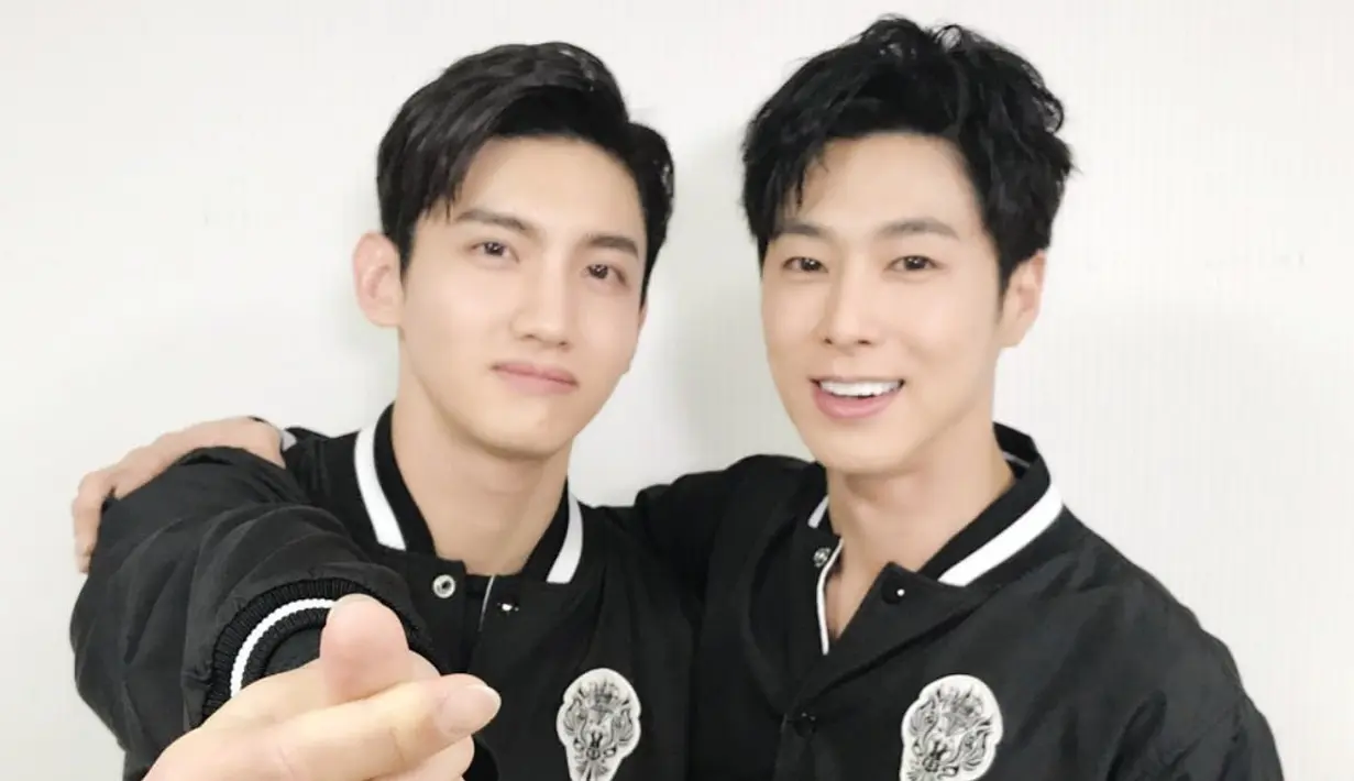 Tentu saja hal ini membuat para penggemar berspekulasi jika teaser ini memperlihatkan tanggal combeback TVXQ. (Foto: Soompi.com)