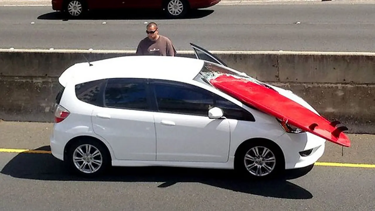 mobil-papan-selancar-130904b.jpg