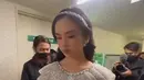 Tak sedikit pula netizen internasional yang memuji penampilan Lyodra ini. Bahkan, tak sedikit pula yang memuji mengenai suara Lyodra saat membawakan lagu Sang Dewi di AAA 2022. (Liputan6.com/IG/@dounche)