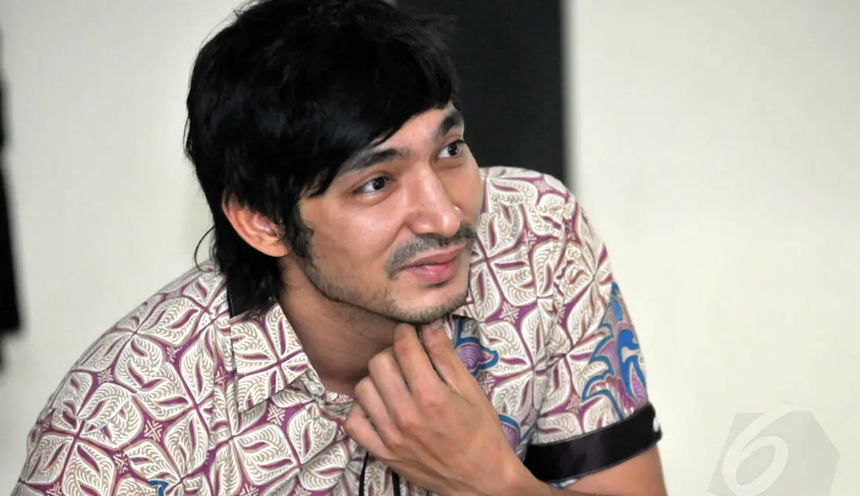 Sebagai anak tunggal, aktor yang syang dulu bernama Robertino itu merasakan bagaimana sepinya saat dirumah. (Liputan6.com/Panji Diksana)