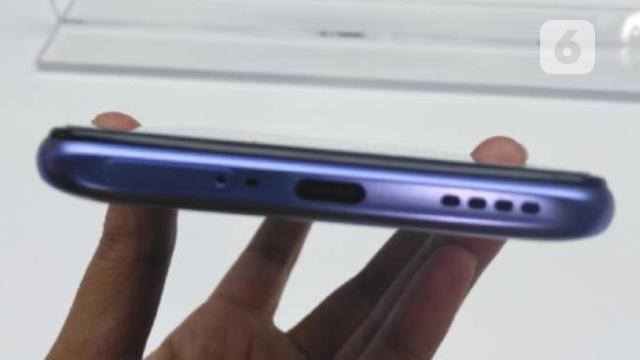 Realme X50 5G. Liputan6.com/Diyah Naelufar