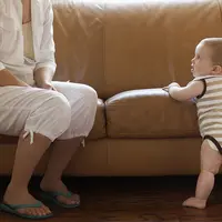 Ternyata nggak susah kok untuk membuat bayi tumbuh dengan lincah. Begini caranya… (Ilustrasi: proeducationtoys.blogspot.co.id)