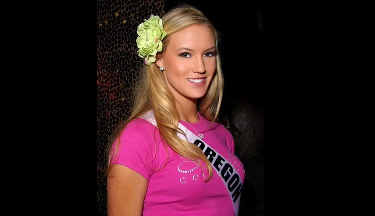 Alaina Bergsma saat tampil dalam pemilihan Miss USA 2012. (Twitter)