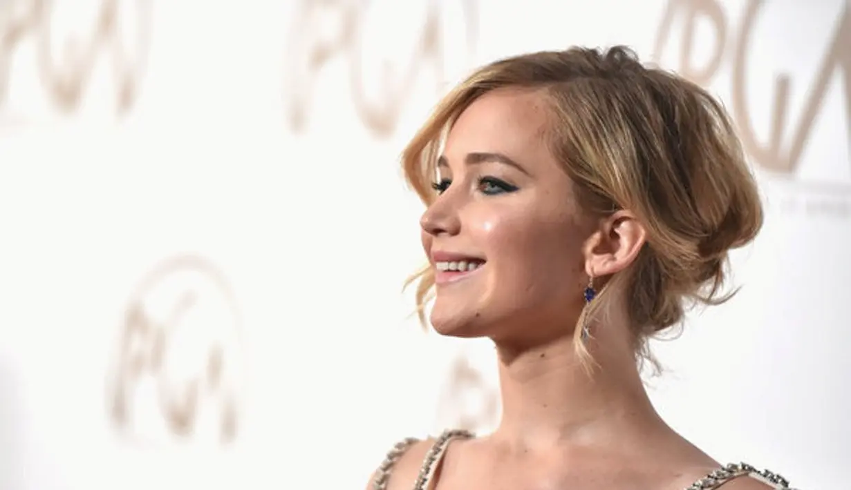 Jennifer Lawrence mengaku bahwa ia selalu berdoa sebelum tidur. (Kevin Winter via Getty Images/Huffingtonpost)