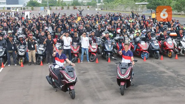 Pebalap Honda Racing Team di MotoGP Joan Mirr dan Luca Marini