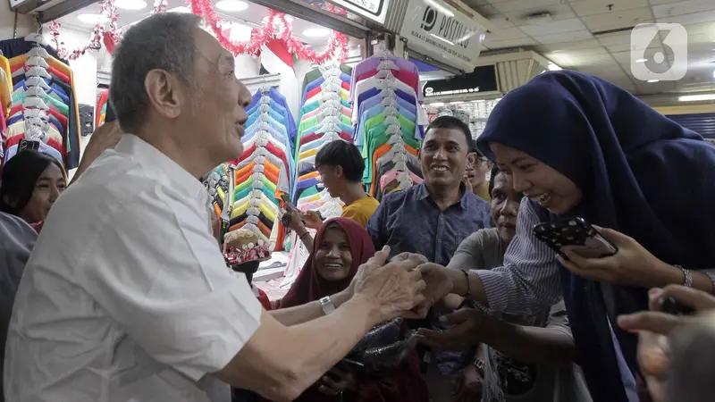 Jusuf Hamka Sambangi Pasar Tanah Abang