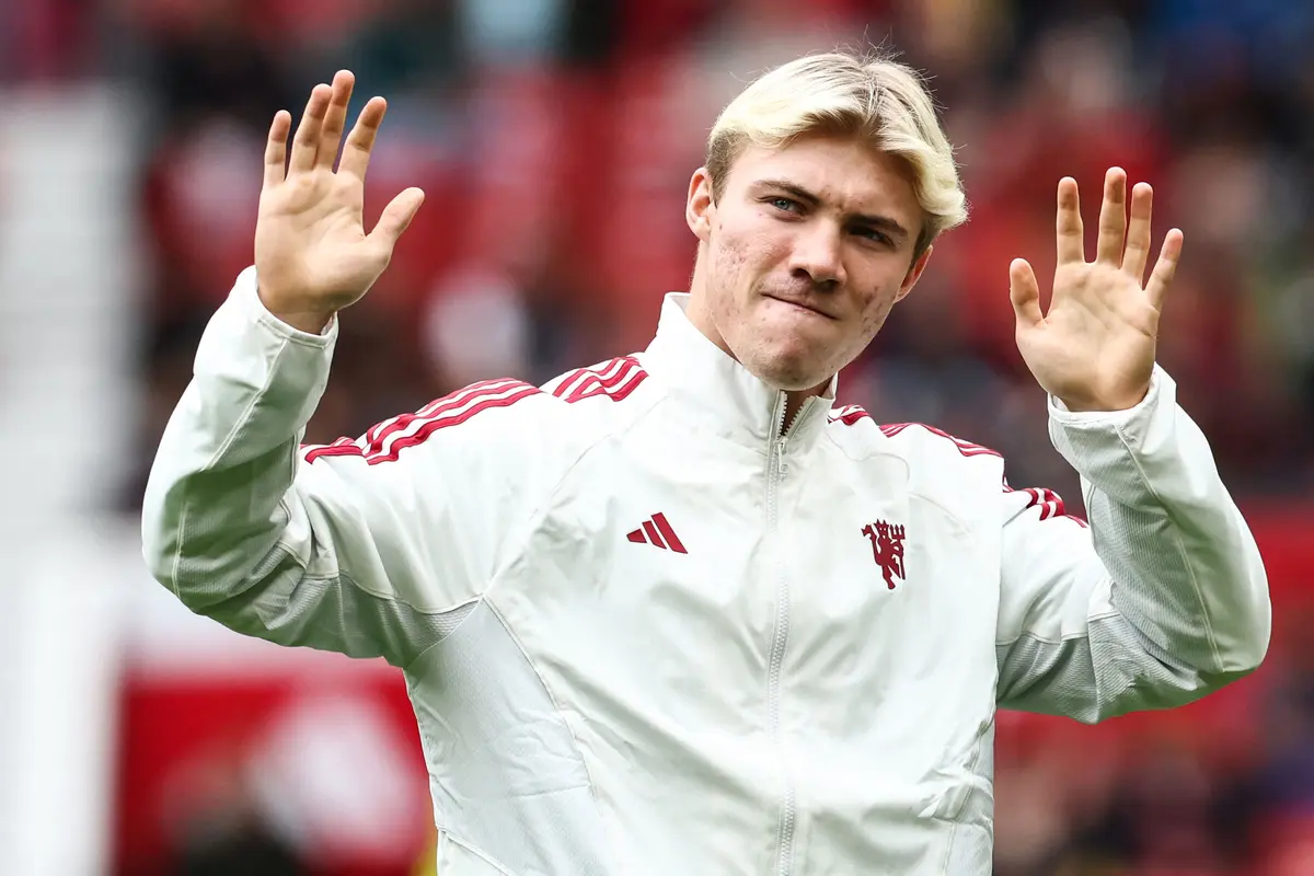 Foto: Daftar 5 Besar Striker Termahal Jelang Bursa Transfer Pemain Musim Panas 2023 / 2024 Ditutup, Harry Kane Masih di Puncak