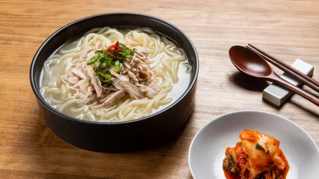 resep kalguksu chicken noodle soup Korea