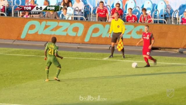 Berita video eks striker Juventus, Sebastian Giovinco, menjadi kreator terciptanya 4 gol Toronto FC saat kalahkan Portland Timbers.
