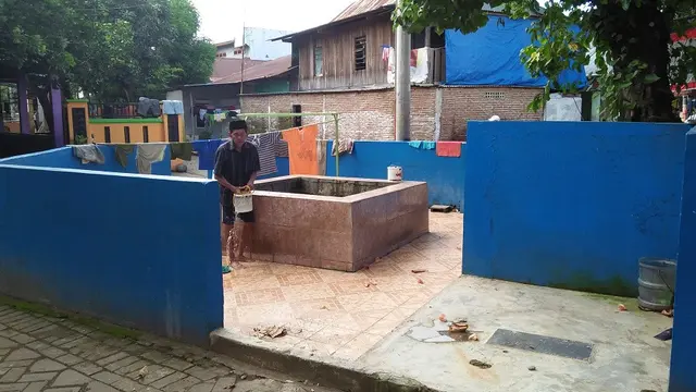 Sumur tua dan keramat di Kecamatan Manggala Makassar (Liputan6.com/ Eka Hakim)
