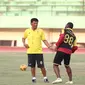 Pelatih Sriwijaya FC, Benny Dolo dan Patrich Wanggai (Reza Kuncoro/Liputan6)