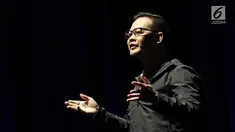 Hamparan pulau batu yang begitu luas di Kabupaten Lahat menjadikan inspirasi Aswari.