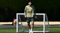 Striker Tottenham Hotspur asal Korea Selatan #07, Son Heung-Min, mengikuti sesi latihan di Tottenham Hotspur Training Ground, di Enfield, London utara, pada 12 Mei 2025 selama acara media day menjelang final Liga Eropa UEFA melawan Manchester United (Ben STANSALL/AFP)