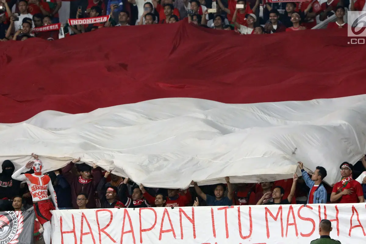 Aksi Suporter Garuda Saat Dukung Timnas Indonesia Melawan Timor Leste
