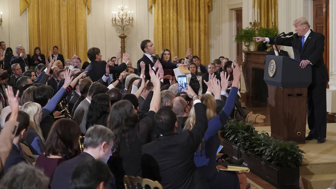 Donald Trump Bertengkar dengan Jurnalis CNN