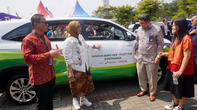 Toyota Indonesia dan Pertamina Uji Coba Bioethanol untuk Innova Zenix HEV-FFV di GIIAS 2024