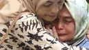 File foto pada 30 Oktober 2018 memperlihatkan anggota keluarga korban jatuhnya pesawat Lion Air JT 610 mendatangi posko ante Antemortem Rumah Sakit Polri Kramat Jati, Jakarta. (Liputan6.com/Immanuel Antonius)
